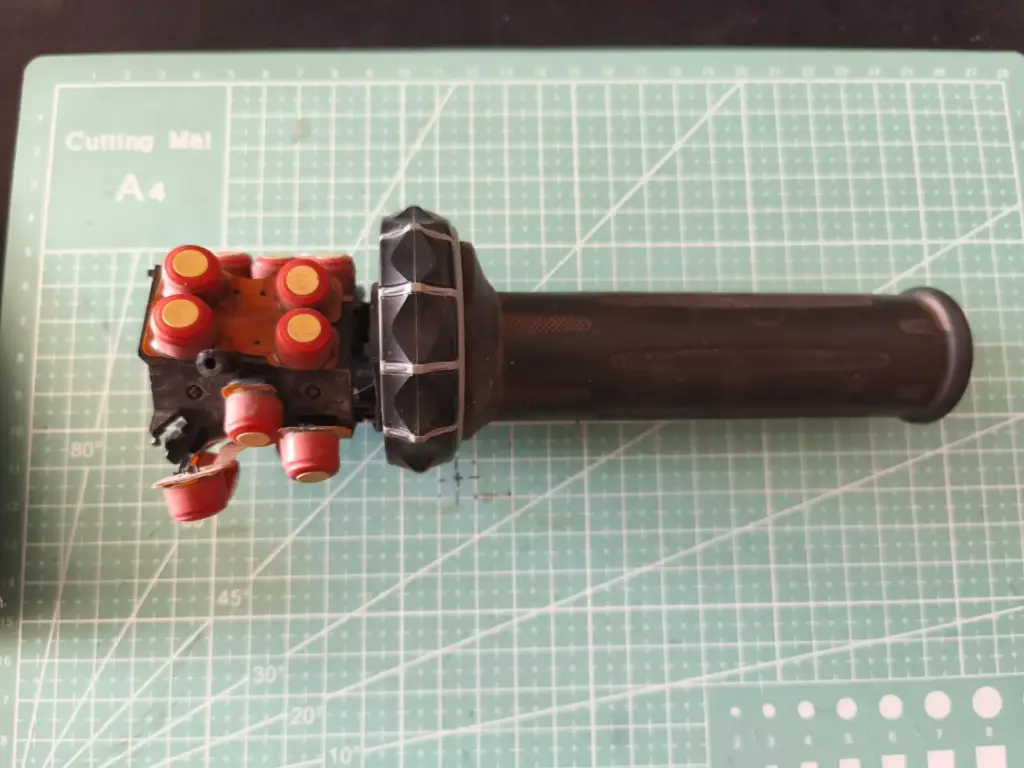 Multi control R1250gs (Desarme) (Detalles)