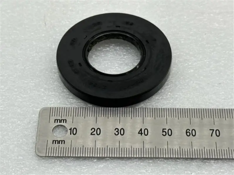 Reten eje de salida G310GS-R (AL)